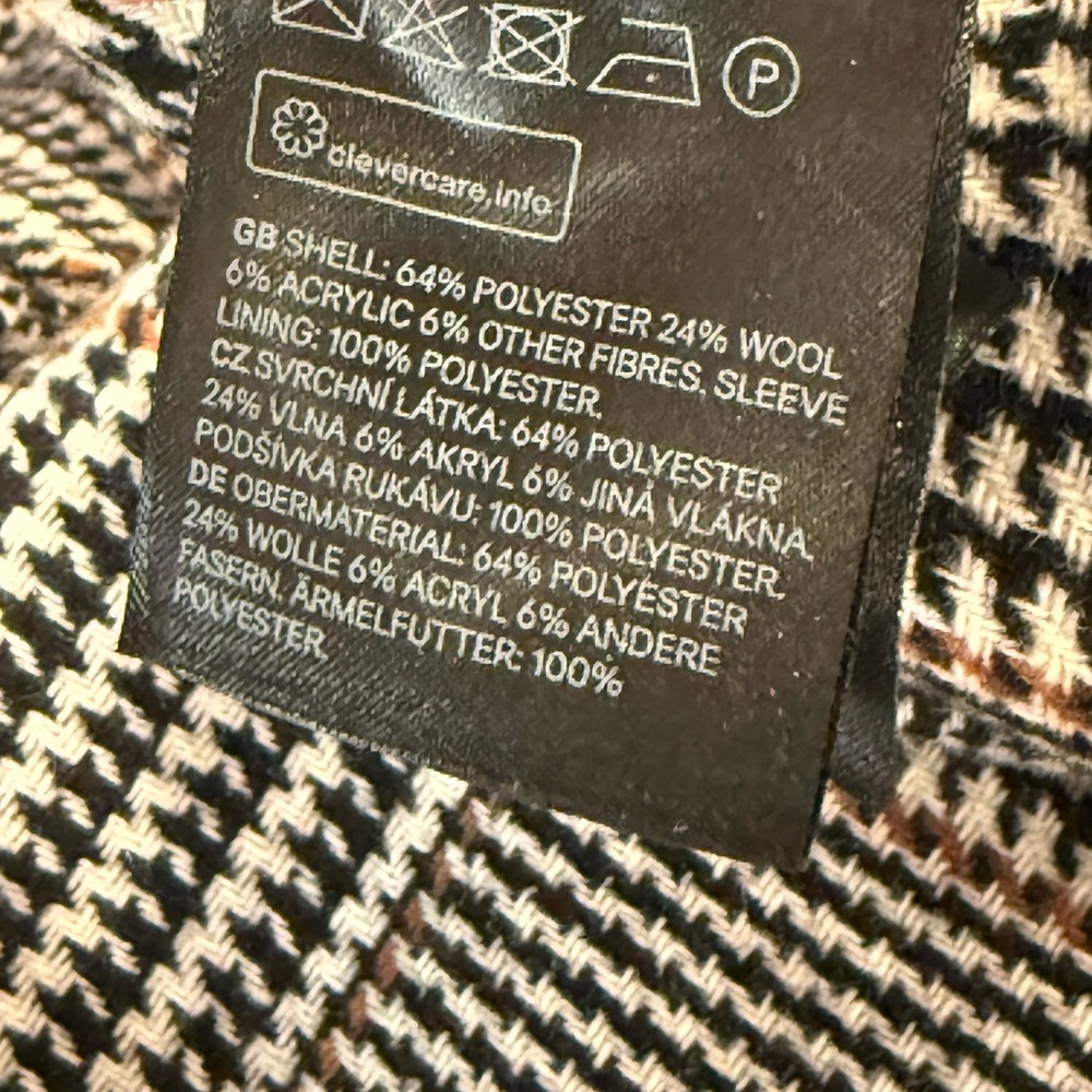 H&M Plaid Single-Button Long Blazer Coat‎ in Black and Cream - Picture 6 of 6